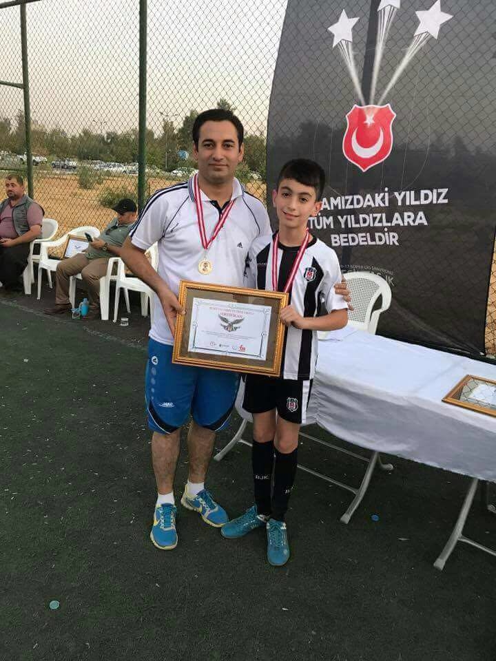 Erbil Beşiktaş Futbol Okulu öğrencileri ilk dönem sertifikalarını aldı 4