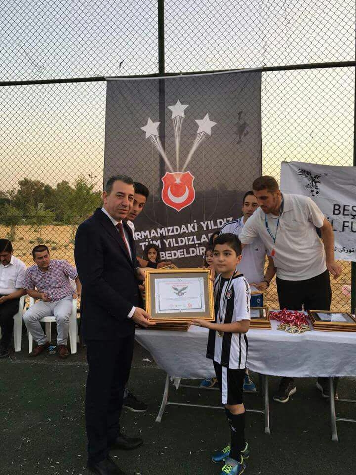 Erbil Beşiktaş Futbol Okulu öğrencileri ilk dönem sertifikalarını aldı 5