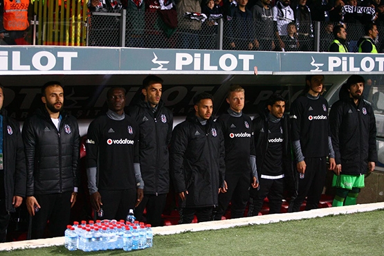 Spor yazarlarından G.Birliği-Beşiktaş maçı yorumları 24
