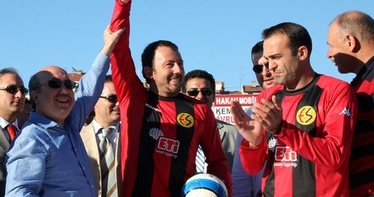 Sergen Yalçın'ın kariyerine yurt dışından bir bakış! 33