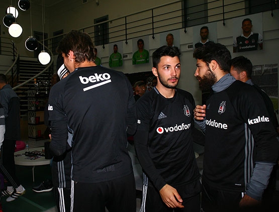 Utku Yuvakuran'a doğum günü kutlaması 13