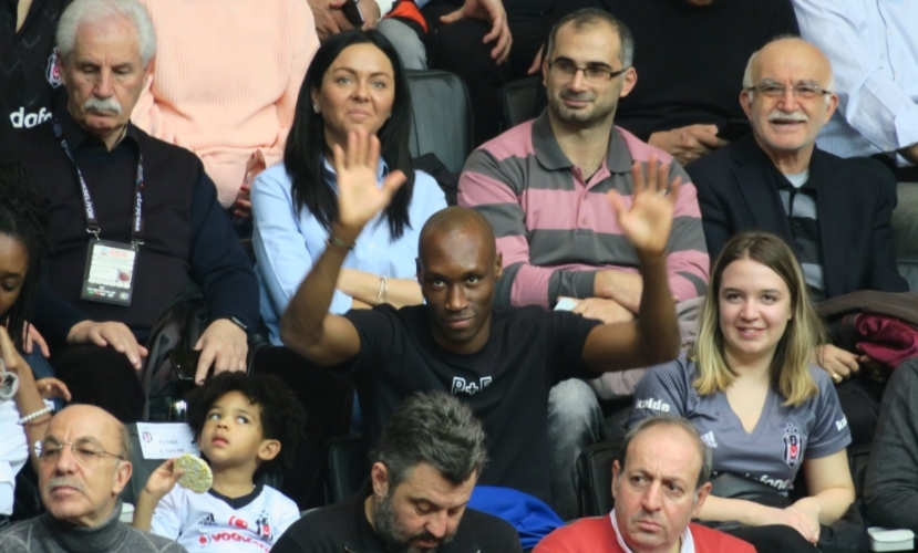 Basket maçının üçlüsü Atiba Hutchinson'dan! 1
