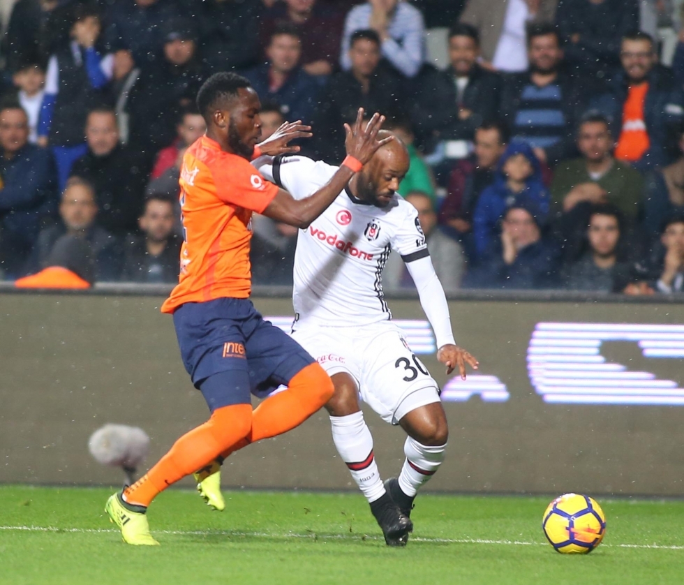 Başakşehir - Beşiktaş maçından kareler 16