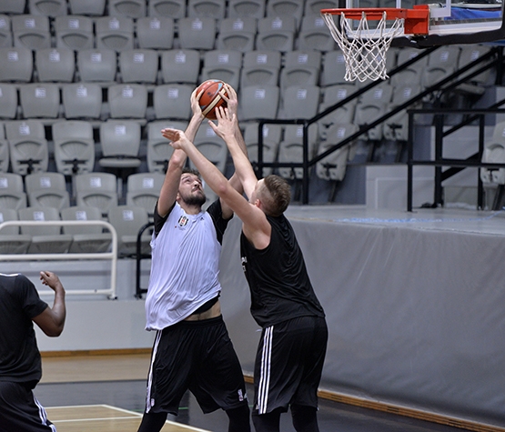 Beşiktaş Sompo Japan kampa girdi 3