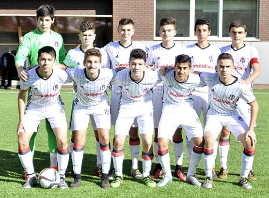 Beşiktaş ile M.Başakşehir berabere kaldı (U-14) 3
