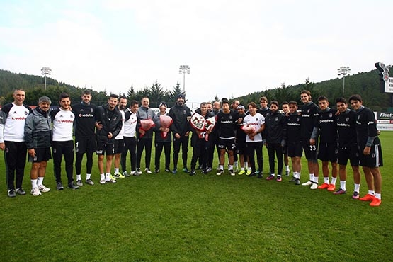 Şenol Güneş'in Öğretmenler Günü kutlandı 5