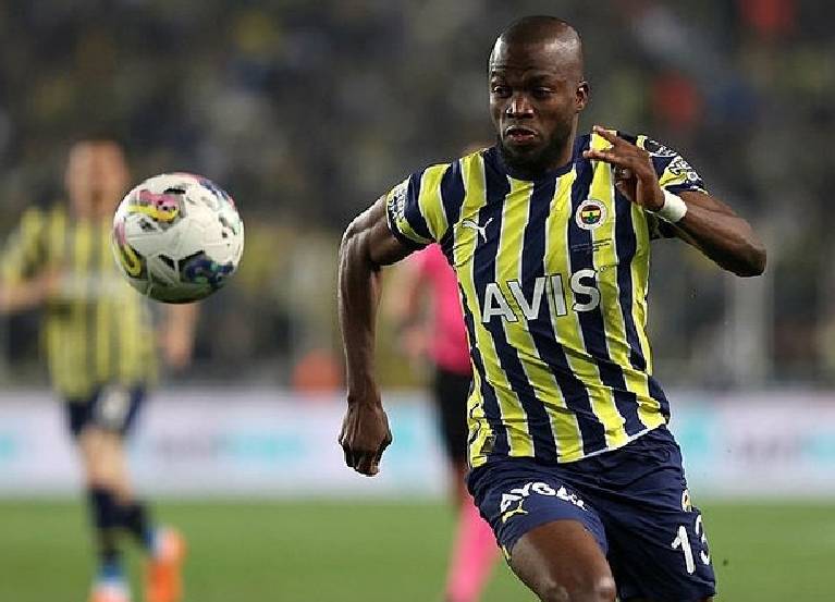 FIFA, Süper Lig'de yılın 11'ini belirledi! Beşiktaş'tan 2 isim 2
