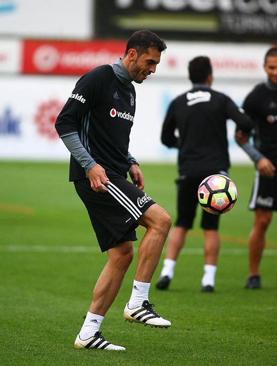 Gökhanlar son antremanda takımdan ayrılar! 16