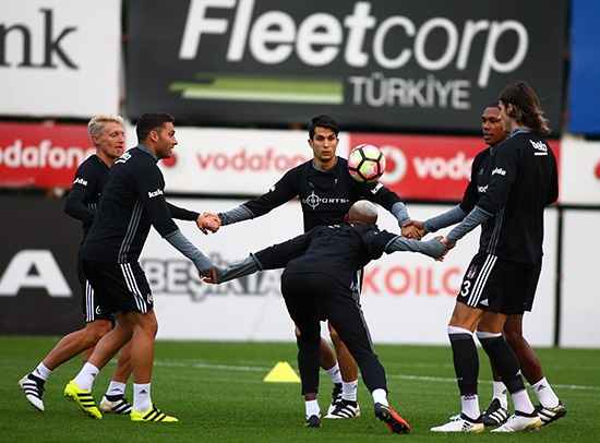 Gökhanlar son antremanda takımdan ayrılar! 6