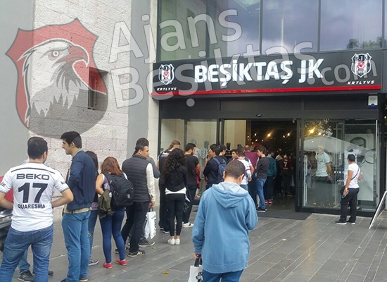 ÖZEL HABER | Vodafone Arena'da ''Efendi Adriano'' izdihamı 9