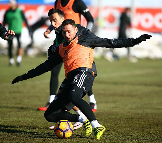 Beşiktaş'ın bugünkü antrenmanından kareler 14