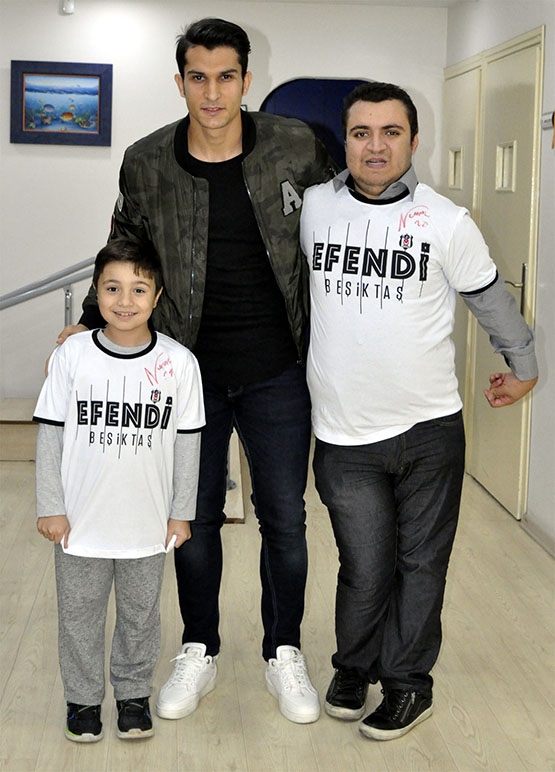 Necip Uysal'dan anlamlı ziyaret 1