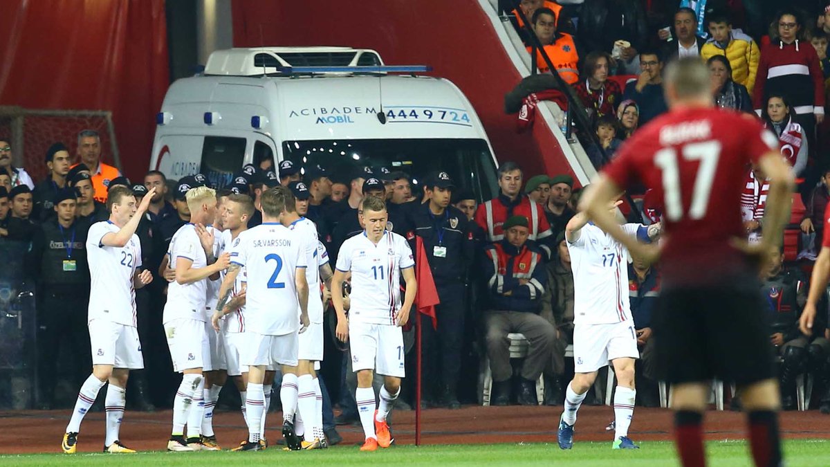 Türkiye-İzlanda maçı dış basında geniş yer buldu! "İzlanda, Türkiye'yi yok etti"