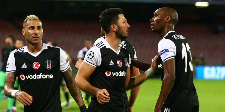 Atiba Süper Lig'in zirvesine çıktı