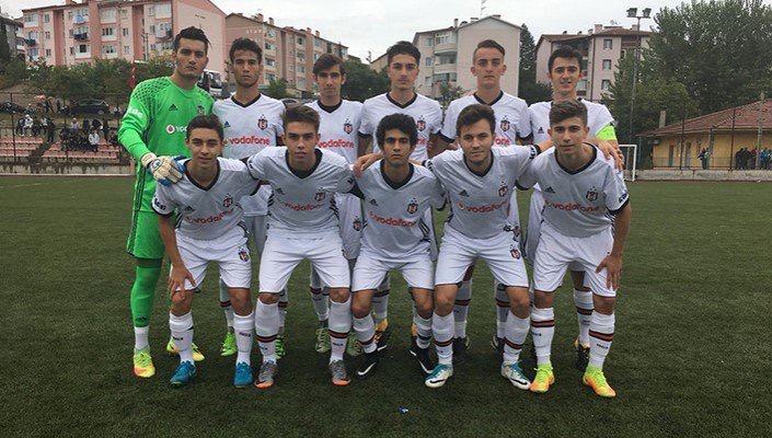 Beşiktaş’ın gençleri Trabzonspor’a mağlup oldu