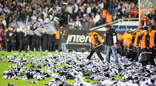 Beşiktaşlılar Van Depremi'ni unutmadı!