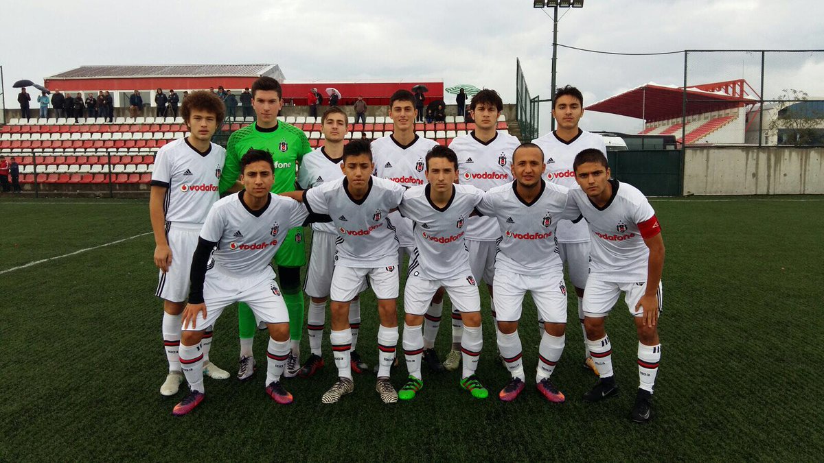 Ümraniyespor:1 Beşiktaş:2 (U-16)