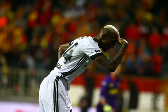 Talisca vites yükseltti!