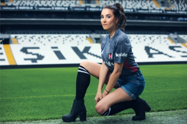 "Vodafone Park’ta dertler, tasalar siliniyor, arınıyorsun"