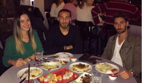 Orkan Çınar ve Cenk Tosun yemekte!