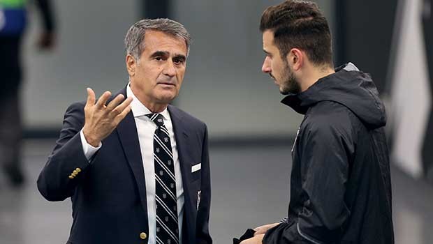Beşiktaş'ta ''Maestro'' ilk 11'de