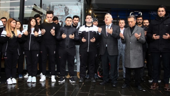 "Birbirimize daha çok kenetlenmek zorundayız."