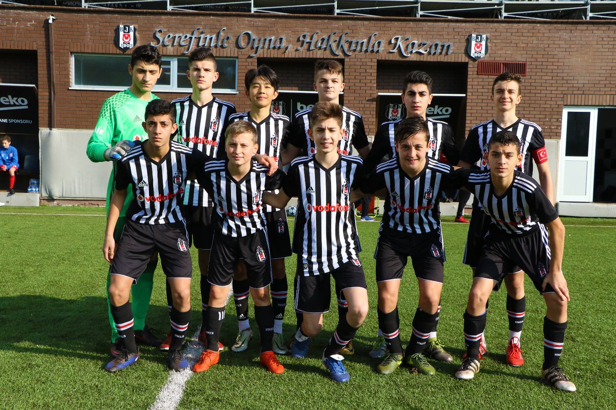 Beşiktaş:4 Balıkesirspor Baltok:0 (U-14)