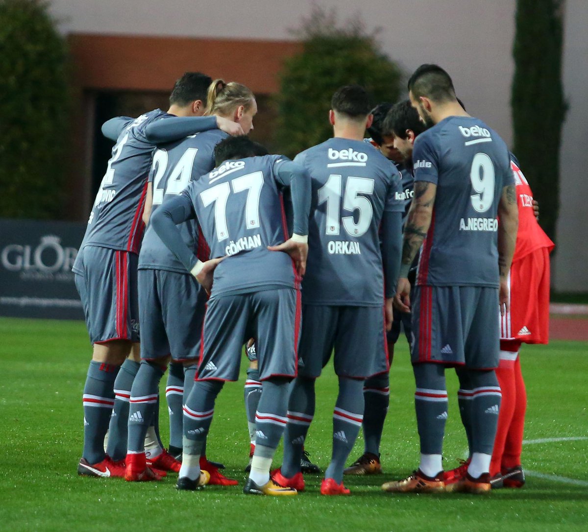 Beşiktaş hazırlık maçlarında kazanamıyor