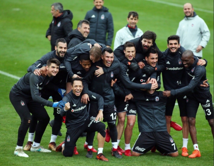 Beşiktaş antrenmanında eğlenceli anlar!