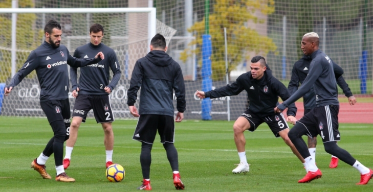 Hazırlık maçının 11'i belli oldu!
