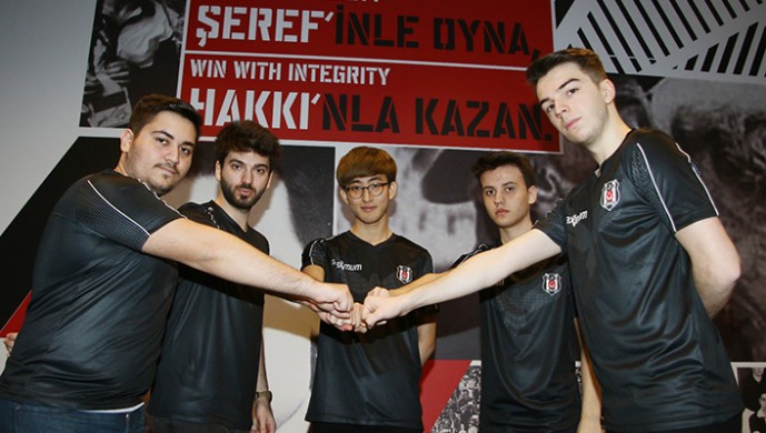 Beşiktaş e-spor takımı yeni transferlerle sezonu açıyor