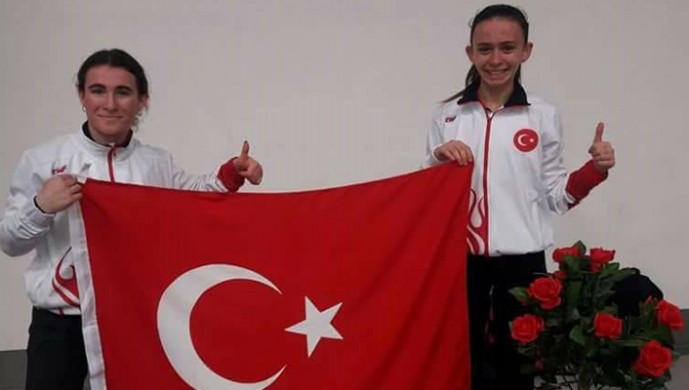 Beşiktaş Atletizm Takımından Rümeysa Coşkun Balkan ikincisi oldu