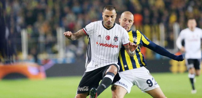 Christoph Daum, hafta sonu oynanacak olan derbiyi değerlendirdi: "Beşiktaş'ın oyun kontrolünü elinde tutması lazım"