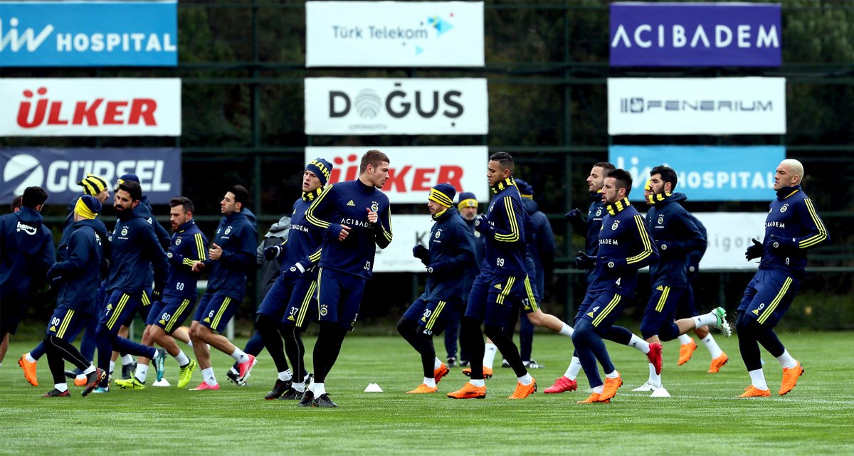 Fenerbahçe'de Valbuena antrenmana katılmadı! Skrtel takımla çalışıyor