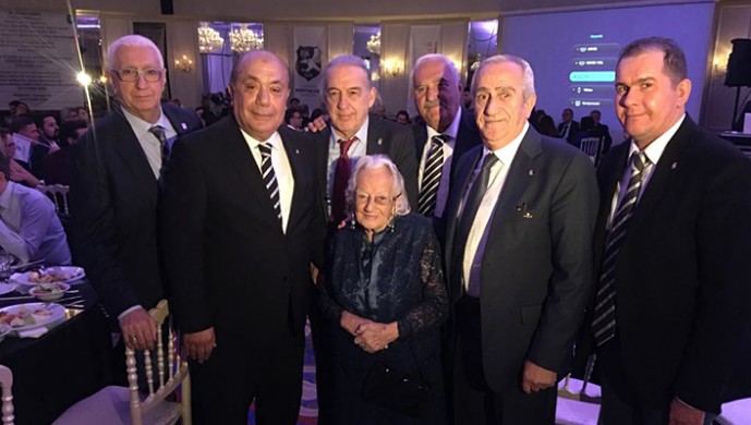 Sakaryalı Beşiktaşlılar 115. yıl kutlamasında buluştu