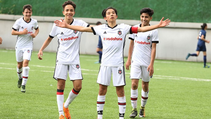 Beşiktaş'ın gençleri Kasımpaşa'yı 3 golle yendi