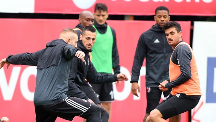 Beşiktaş’ta yıldız oyuncunun sakatlığı sona erdi. Takımla çalışmalara başladı