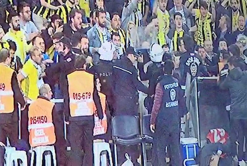 Olaylı derbi sonrası yeni gözaltılar! 6 kişi alındı, 19 kişi aranıyor!