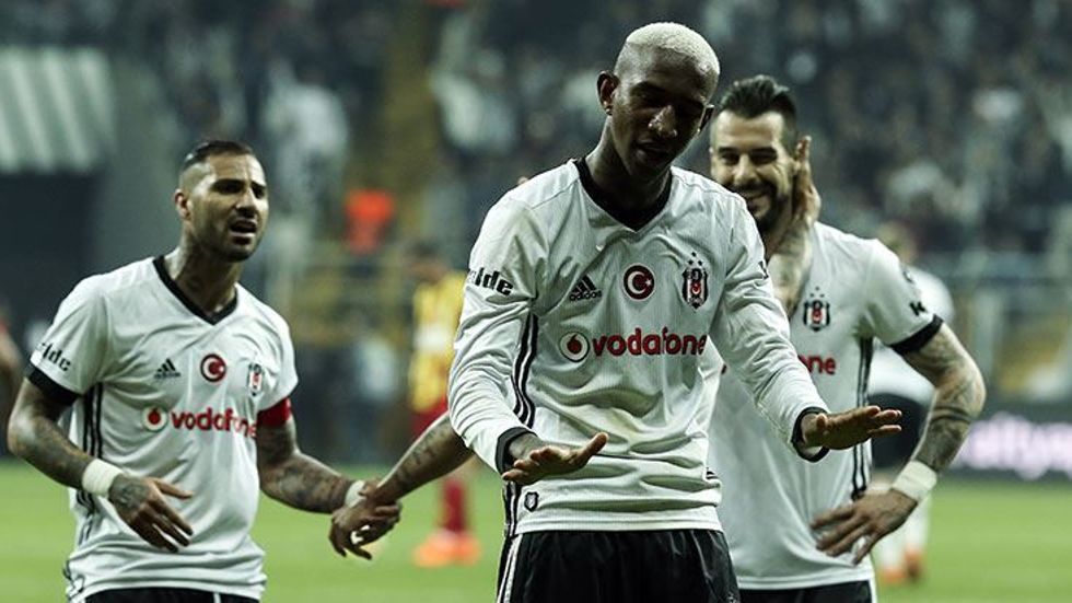 Derbide Talisca'yı izlemeye geliyorlar