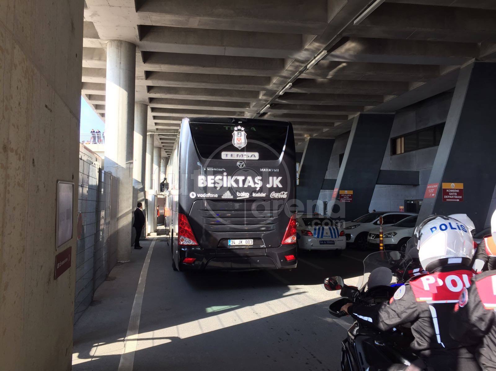SON DAKİKA | Beşiktaş TT Arena'ya ulaştı