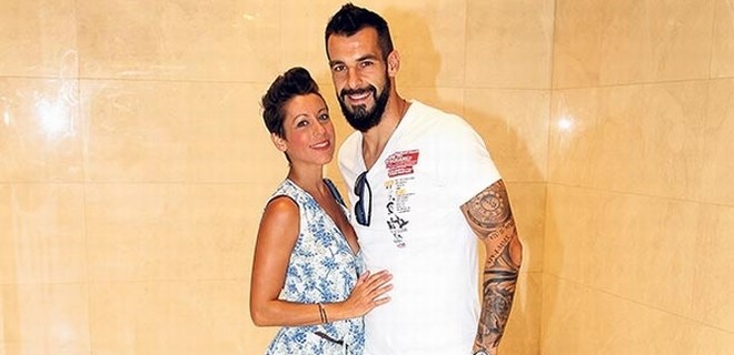 Alvaro Negredo'ya eşinden destek: "Her zaman yanında olacağım..."