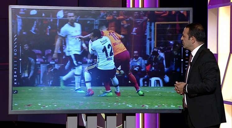 Haftanın tartışmalı pozisyonlarına Bünyamin Gezer yorumu: "Gomis'in pozisyonu net ofsayt."