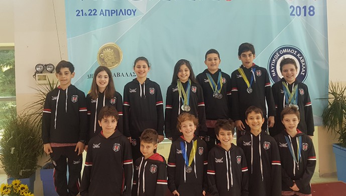 Kapalıçarşı Beşiktaşlılar Derneği Yüzme Akademisi’nden dört ikincilik