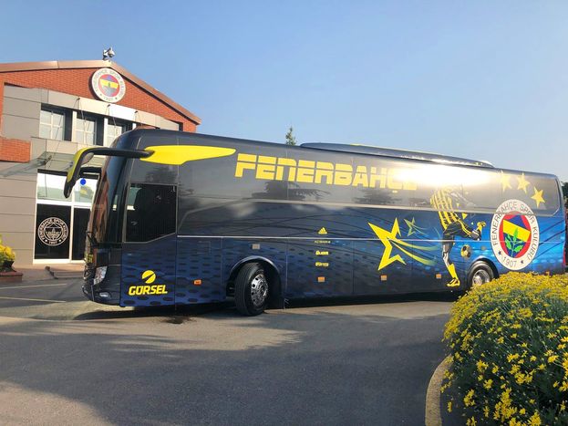 Fenerbahçe kafilesi stada geldi
