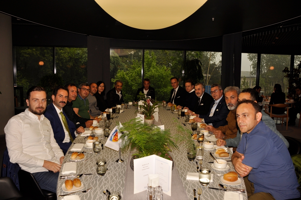 Kayserispor yönetimine dostluk yemeği