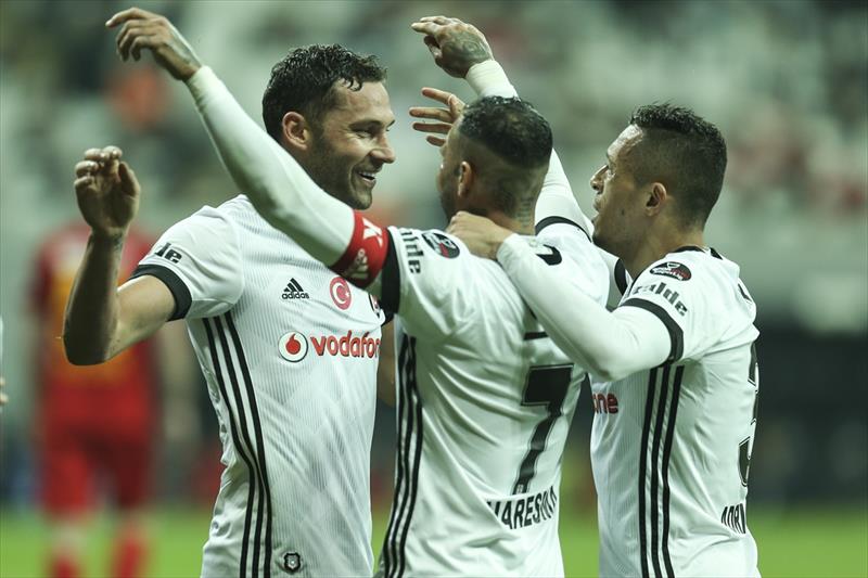 "Veda böyle bir oyun işte! Şampiyon olamasan bile, şampiyon gibi!"