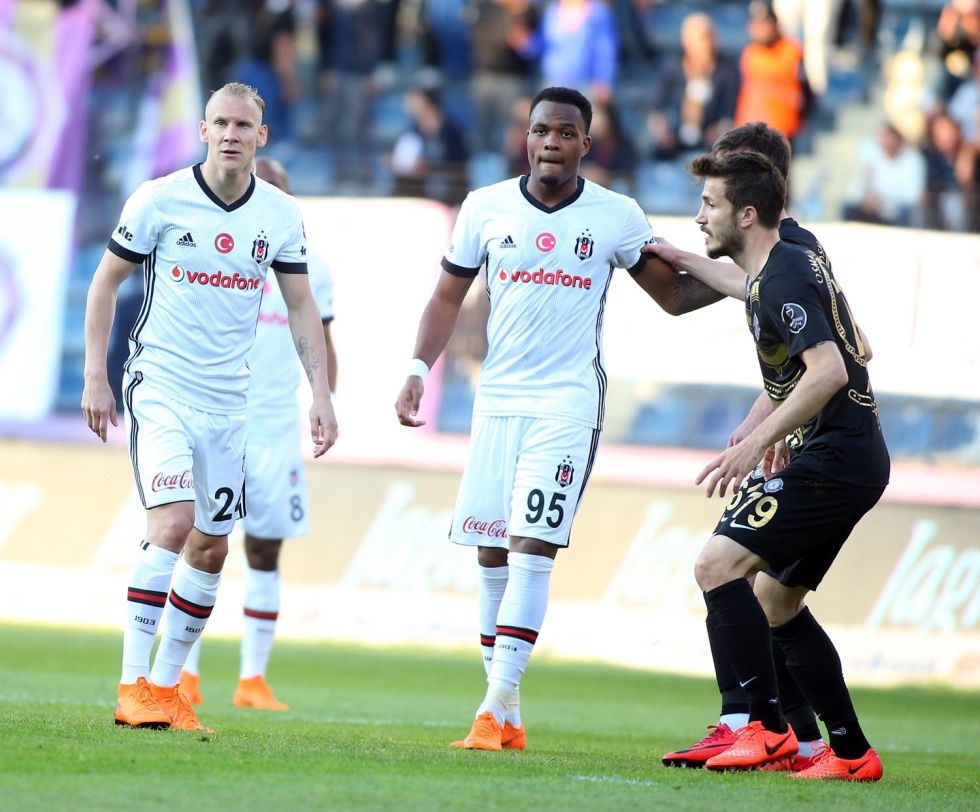 "Beşiktaş eksik gelmesine rağmen klas oyuncularıyla..."