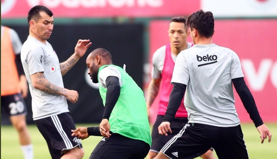 Tosic idmana katılmadı