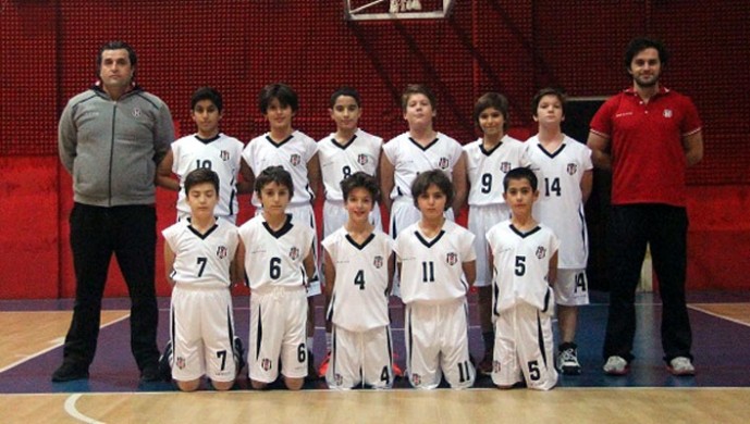 Beşiktaş'ın basketbol altyapısından harika başlangıç
