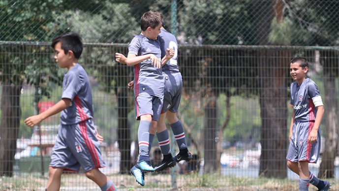 Beşiktaş U11 Takımı, namağlup şampiyon!